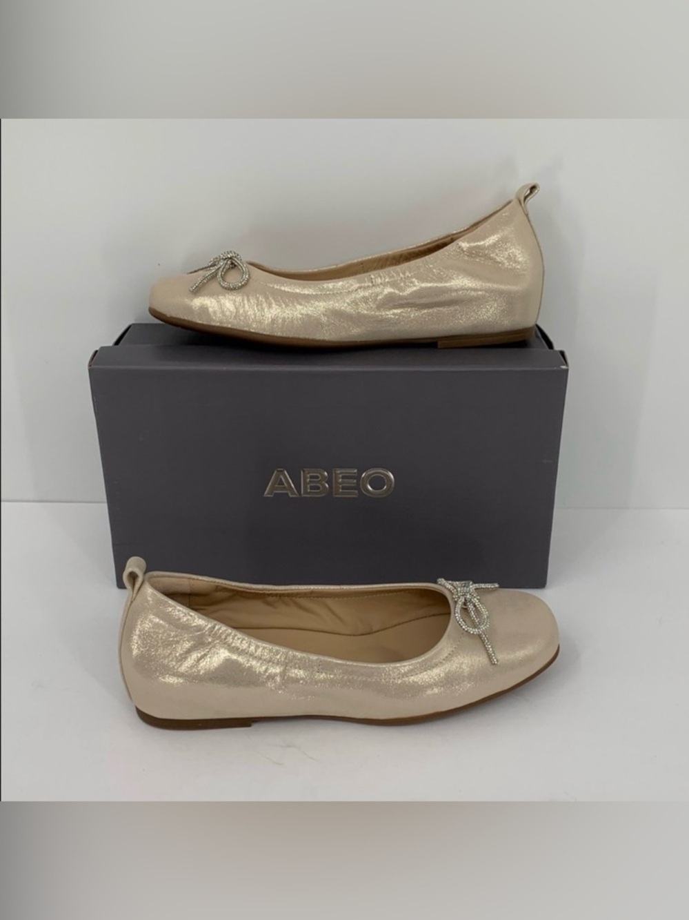 ABEO Cadence bow ballet flat shoe gold metallic leather comfort crystal new 9